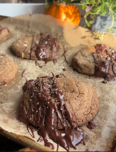 Spice It Up with These Irresistible Vegan Ginger Cookies!